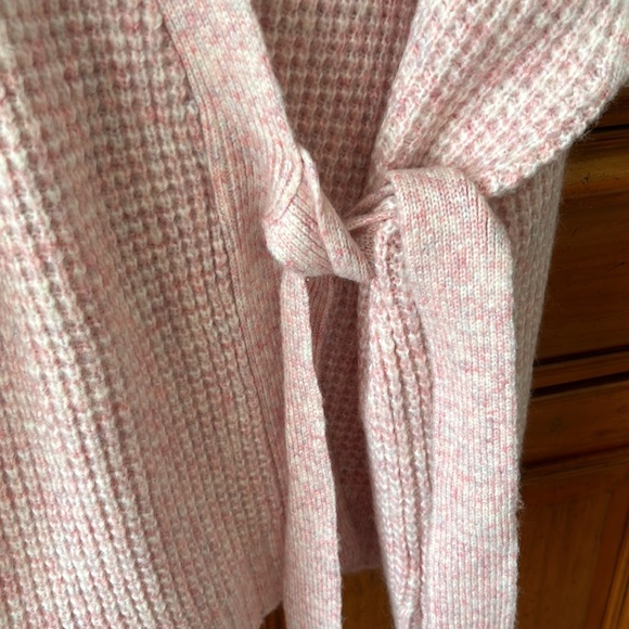 COPY - NWT sweater vest - Picture 2 of 9